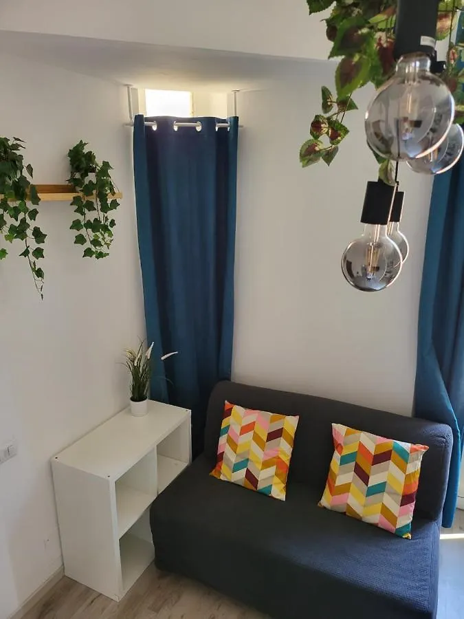 Ferienwohnung Dea Dreams - Piazzale Lodi Near Fondazione Prada Mailand