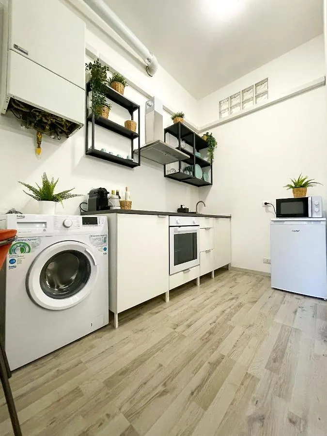 Apartment Ferienwohnung Dea Dreams - Piazzale Lodi Near Fondazione Prada Mailand Italien