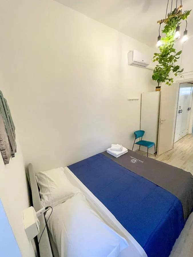 Apartment Ferienwohnung Dea Dreams - Piazzale Lodi Near Fondazione Prada Mailand